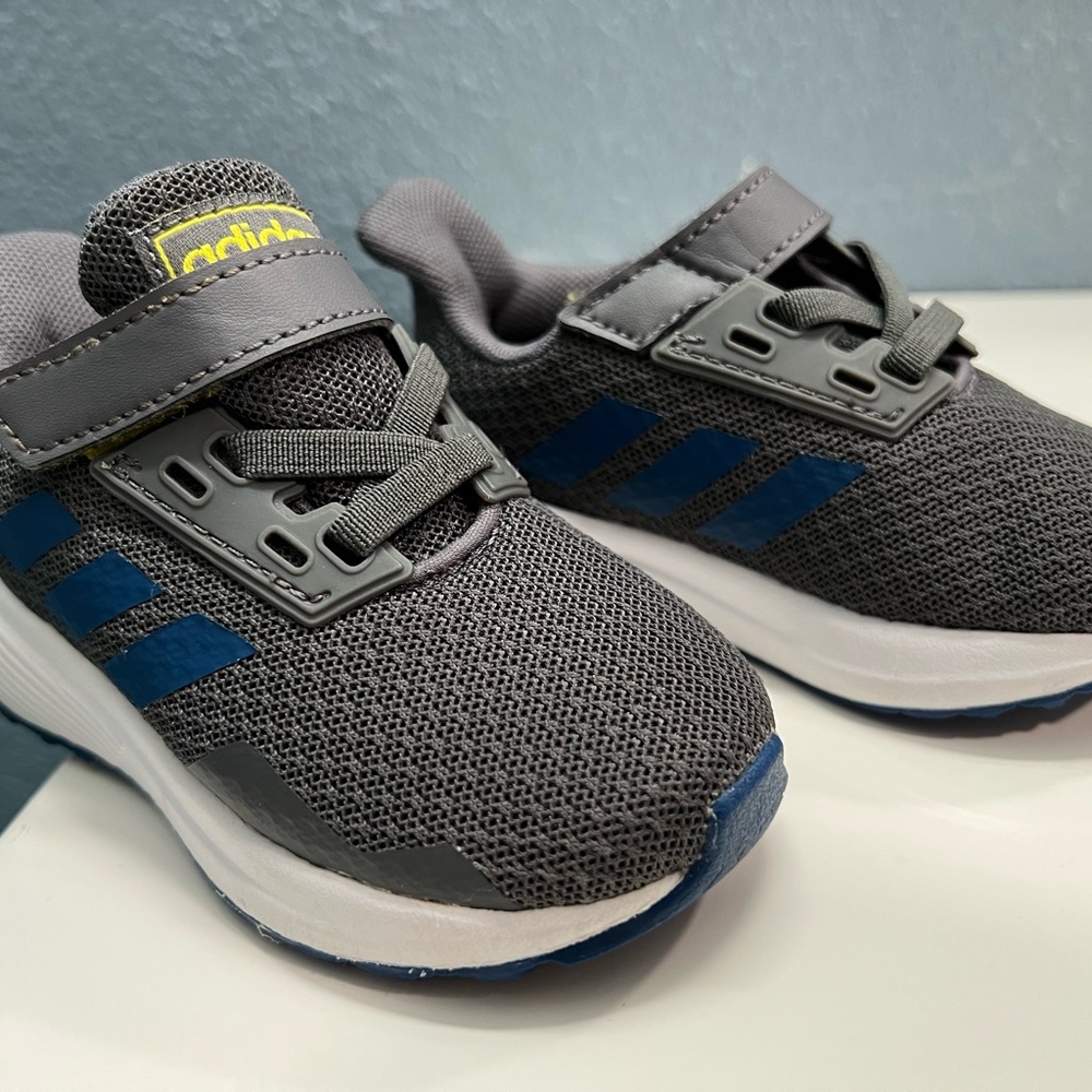 Baby Adidas Shoes 5k, without shoe box - Picture 4 of 6